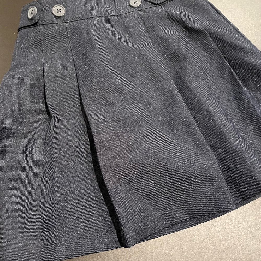 Girls Navy Uniform Skirt Size 8 Regular